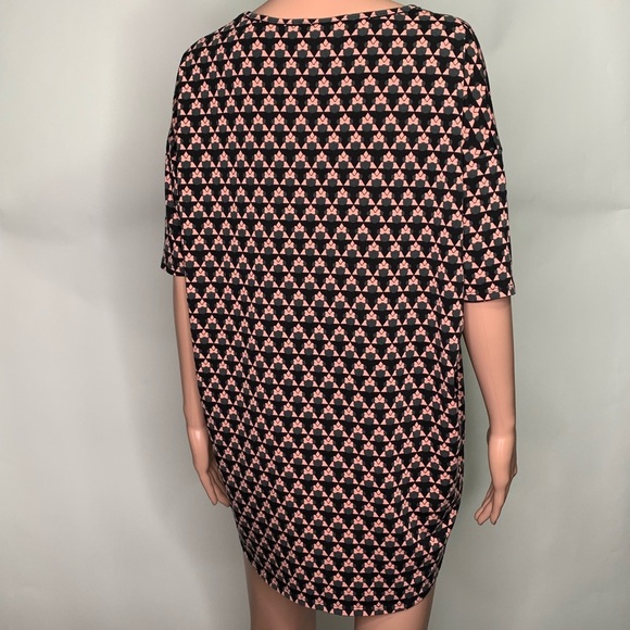 Lularoe Minnie Mouse Print Classic T-shirt Size S - Picture 2 of 8